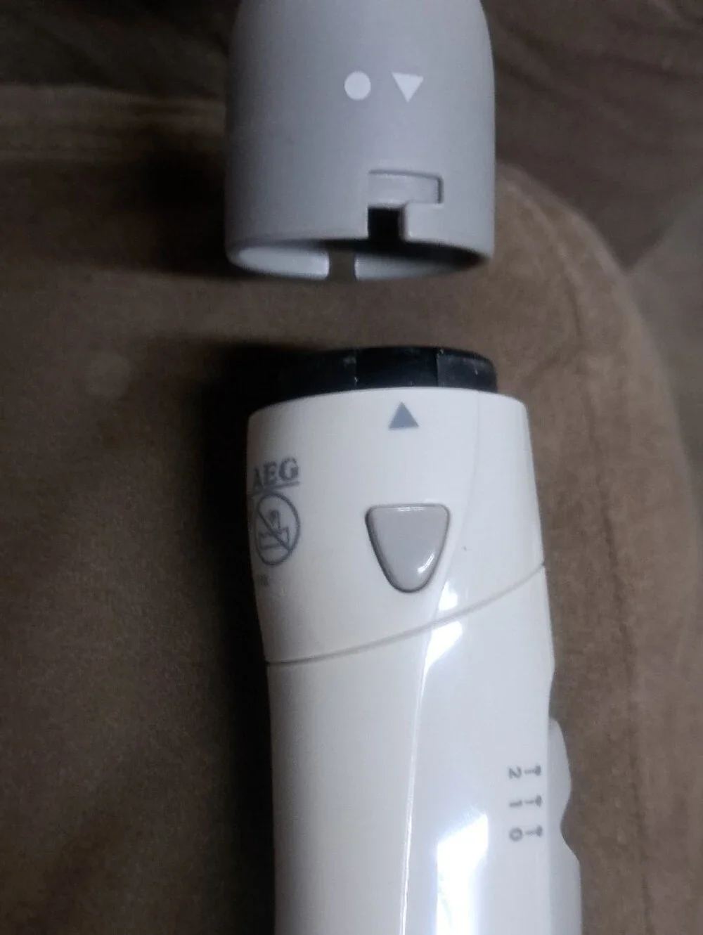 European AEG Foen Curler 300 Rotating Hot Air Brush - White/Grey